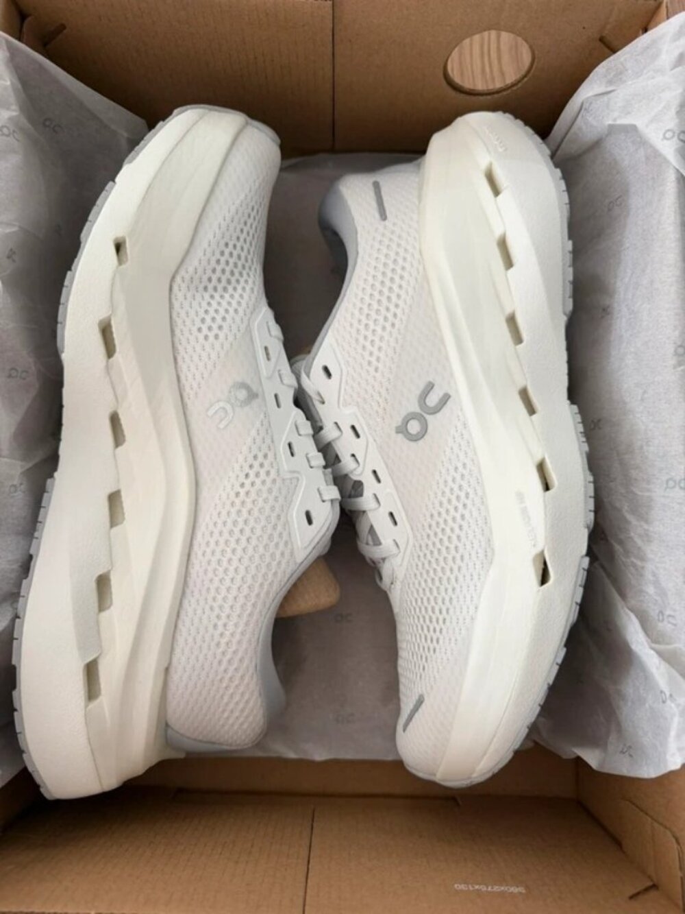 On Cloudrunner 3 Max Men’s Running Shoes White Glacier US 9.5